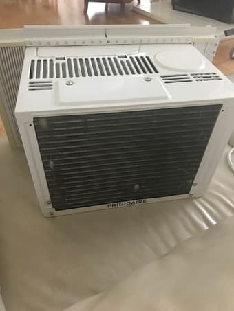 Frigidaire Window AC Unit 2