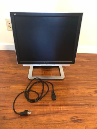 Moving Sale - EVERYTHING MUST GO. Kitchen, Office, Gym Equipment 3