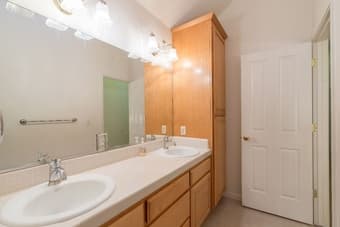 Looking for a housemate to share this awesome house! 3