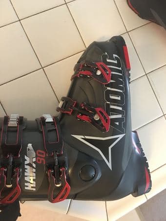 Atomic ski boots 2