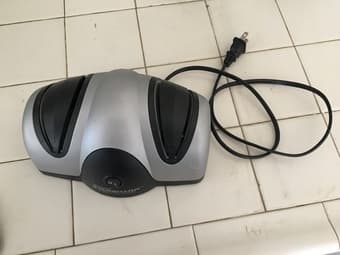 Electric knife sharpener 1