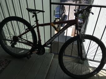 Dimondback mountain bike great condition + lock 1