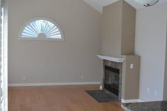 2br/2ba-safe & quite Apt available after Aug 28th (>1y lease required) 1