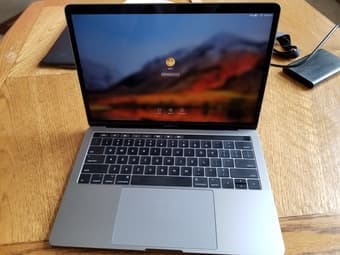 MacBook Pro 13" Late 2016 i7 3.3 GHz 16 GB RAM 2