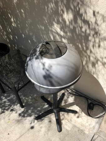 Electric barbecue grill 1