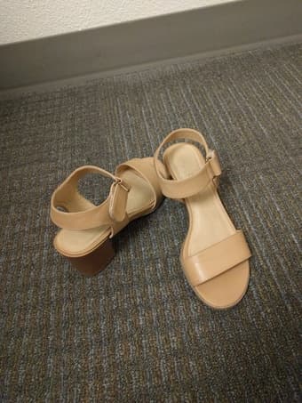 Cute nude color 2 inch high heel size 6.5 1