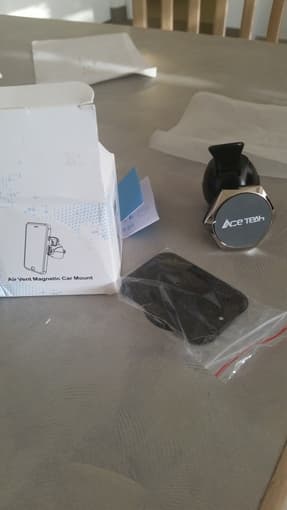 Air Vent Magnetic Car Mount 1