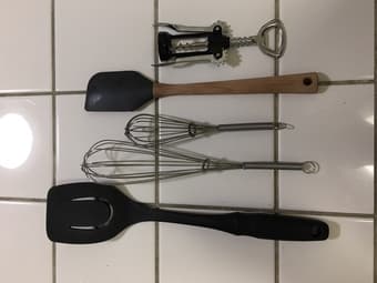 Set of diverse kitchen utensils 1