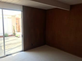 Room available in amazing home -- looking for a new roommate 1