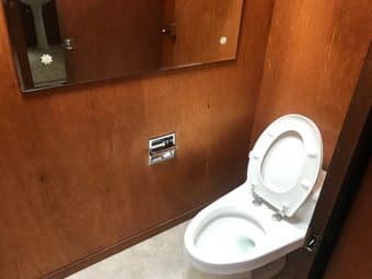 Room available in amazing home -- looking for a new roommate 3