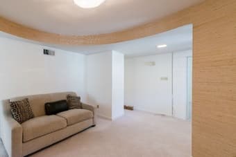 Room for rent in a spectacular home + friendly housemates 3