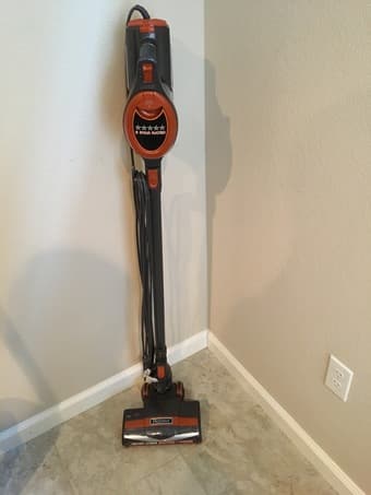 Shark Vacuum 1