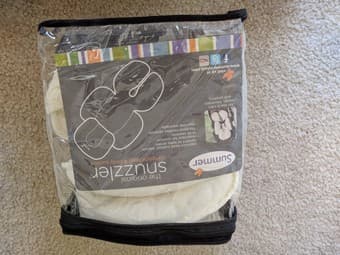 Body snuggler used in car seat 1