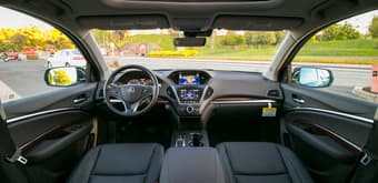 2016 ACURA MDX SH-AWD With Technology package; only 27,000 miles 2