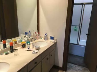 Room for rent in Sharon Heights: 7/15-8/15 1