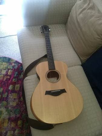 Taylor Acoustic Academy 12E Guitar 1