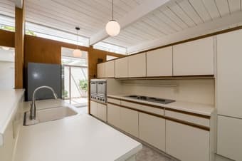 Private bedroom in a fantastic house - come check it out! 1