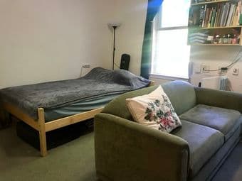 Sublease Studio on Campus（Aug 15-Aug 27） $50/day $600 Total 1