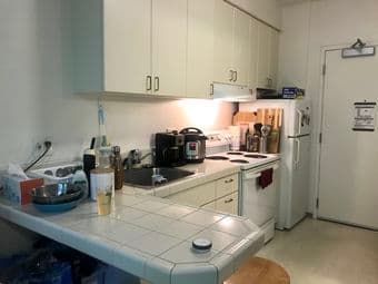 Sublease Studio on Campus（Aug 15-Aug 27） $50/day $600 Total 2