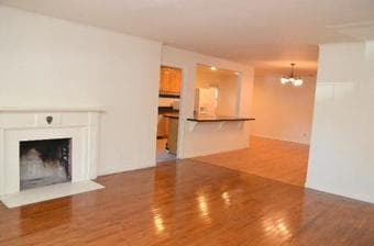 Rooms Available in lovely EPA Home: 7/14 - 8/31 or 8/1 - 8/31 1