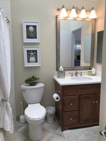 Short term rental: private bedroom & bath near Stanford 3