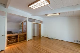 We have an empty room in our amazing house! Come check it out! 2