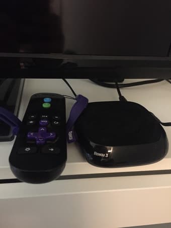 32” RCA & Roku 3 bundle 2