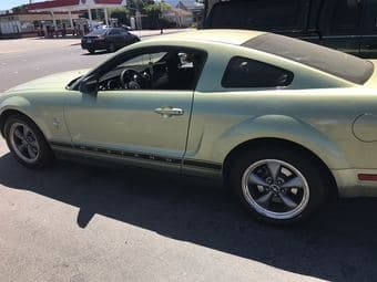 2006 Ford Mustang 5 speed V6 with pony package 100k miles 2