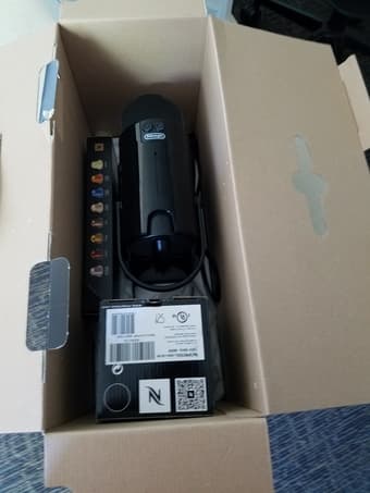 Nespresso Inissia machine + Aeroccino frother (hardly ever used) 2