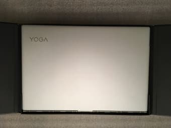 Like New: Lenovo Yoga 920 - 13.9" 4K UHD Touch 8Gen i7-8550U 16GB 2