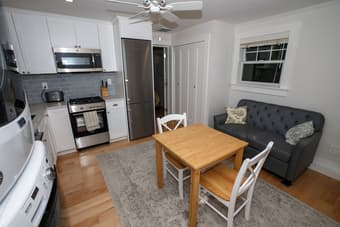 Visiting Professor Housing Minutes from Stanford w/Chef's Kitchen 2