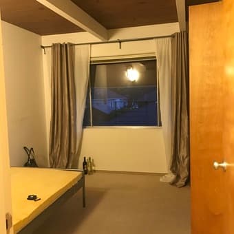 1 bedroom in 3br/2ba Palo Alto apartment available Aug 1 - Sept 9 1
