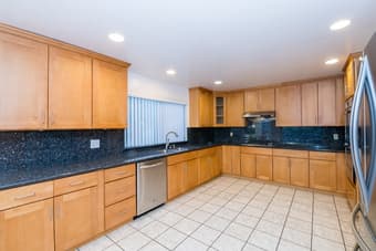 Room for rent in a spectacular home + friendly housemates 1