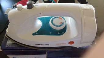 Panasonic steam/dry iron 1