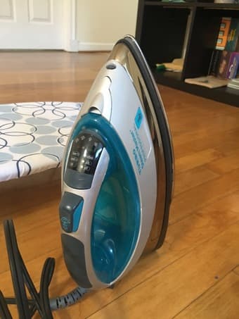 IRON + ironing board min: Sunbeam turbo steam master professional iron 2