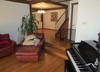 Large room with furniture in a 4B3B house Menlo Park 2