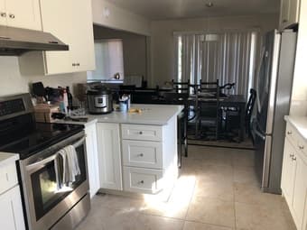 [Short term] 1BR in 3BR apt in brilliant location from Aug 1st week 3