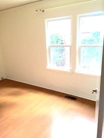 Room in MV house near CalTrain 2