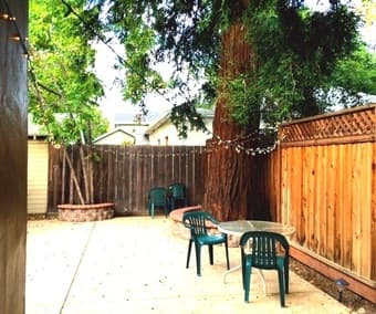 Room in MV house near CalTrain 3