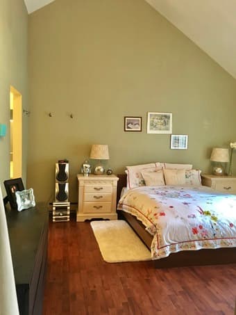 Large master suite with private access and parking for rent 1