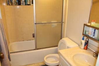 120ft2 - Room for rent in a quiet sunnyvale available now (房屋招租) 3