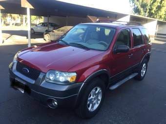 2006 Ford Escape 4D  (82,000 miles) ,6 cylindar, 3.0  XLT for sale OBO 1