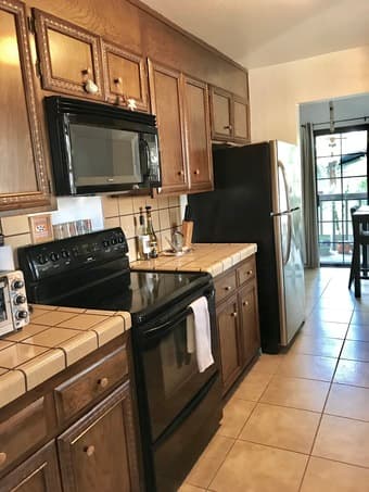 Huge master suite in Redwood city townhome 2