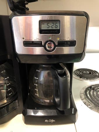 Coffee maker (with delay brew feature) 1