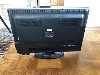 Excellent 32"TV for Sale 2