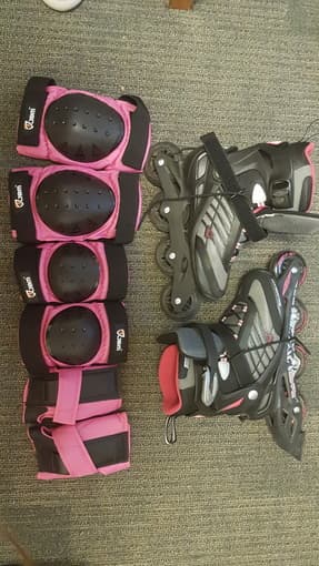 Roller blades + protection offer 2