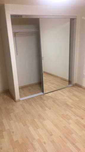 Bedroom with shared Bathroom for lease in Sharon Glen apartment 2