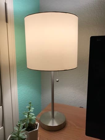 Basic Desk Lamp 1
