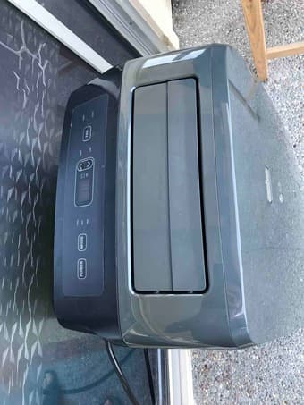 LG air Conditioner, very new, excellent condition 50%off 2