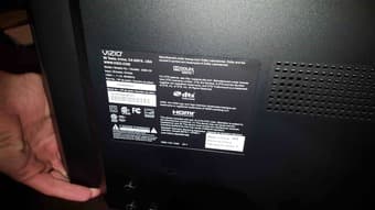VIZIO D39h-C0 39" 720p 60Hz LED HDTV 2